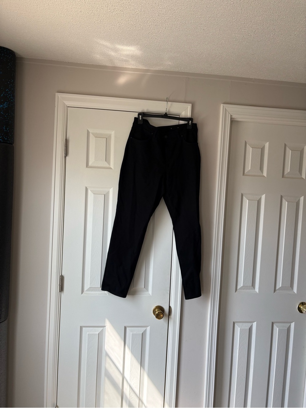 Chico's Black Men's Chinos - Slim Straight Fit